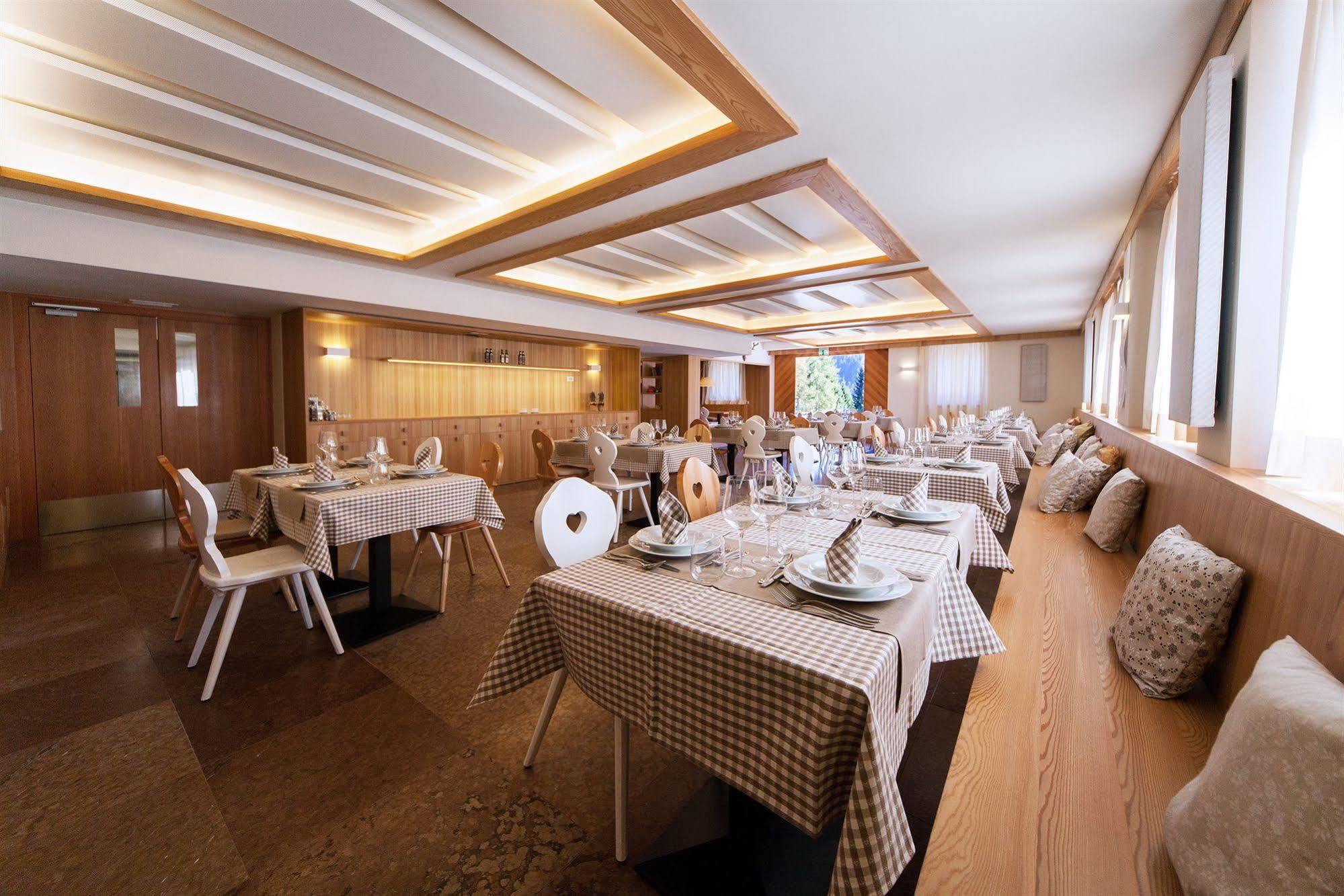 Hotel Lumen à Falcade Extérieur photo
