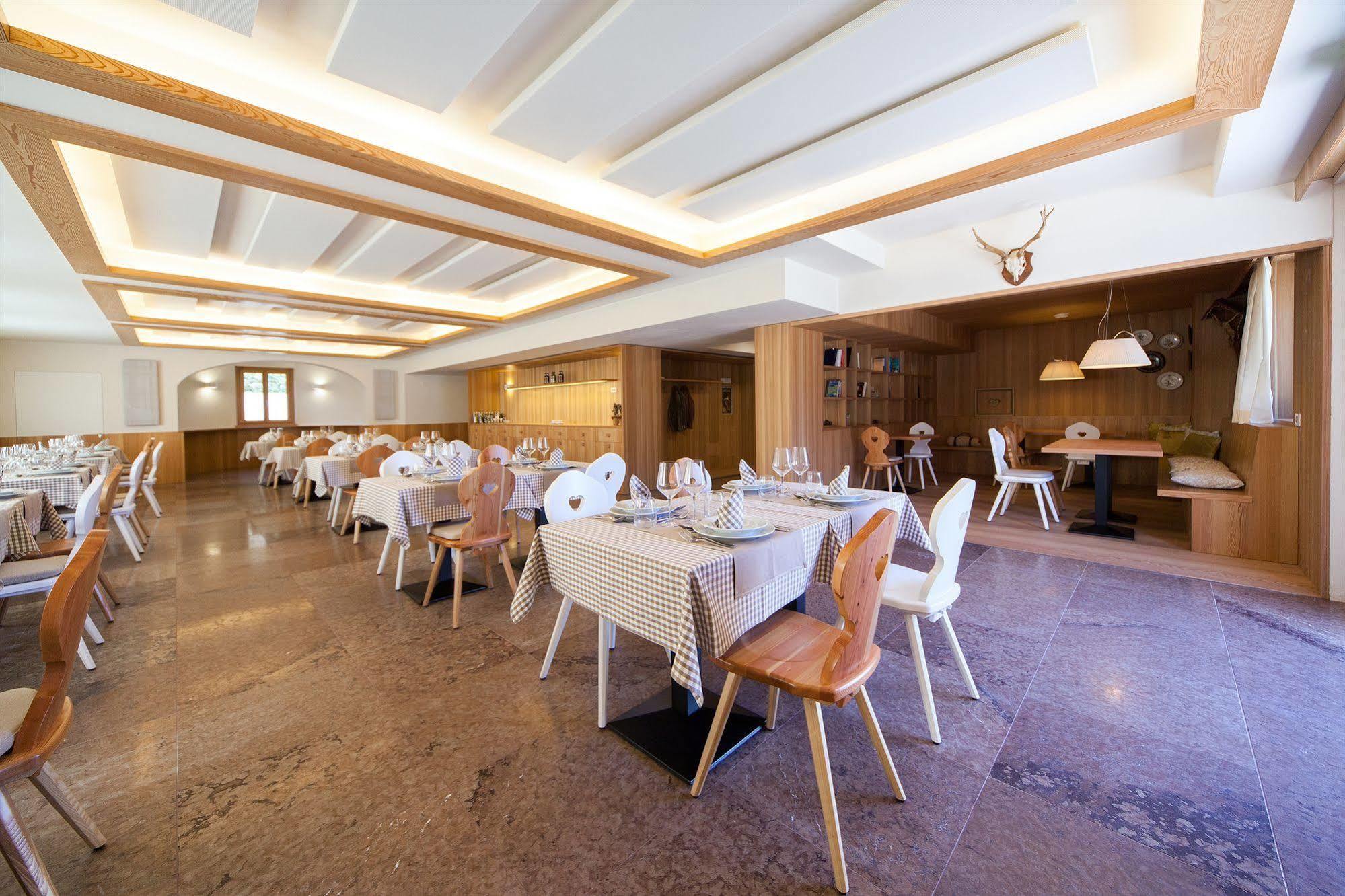 Hotel Lumen à Falcade Extérieur photo